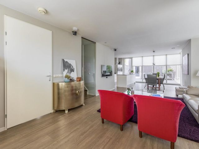 Burgemeester Moorenstraat 2, Reuver