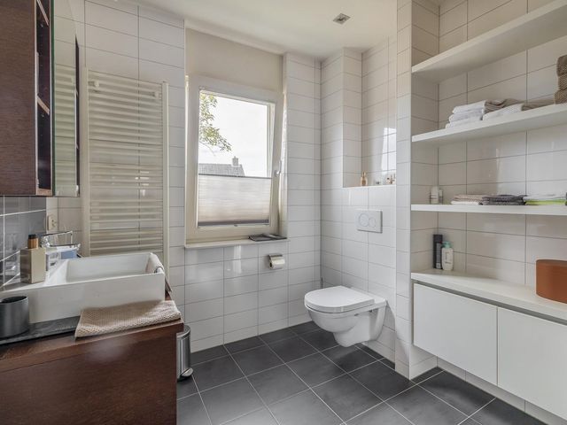 Burgemeester Moorenstraat 2, Reuver