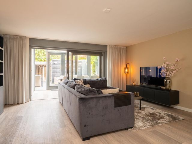 Vogelvlinder 6, Enschede