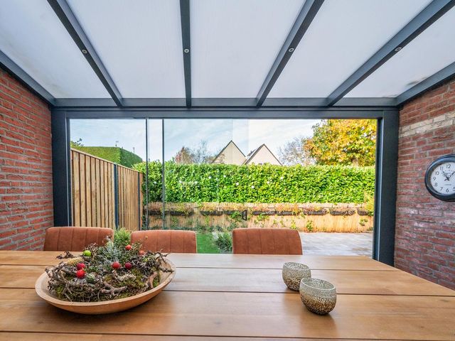 Honingklaver 44, Venlo