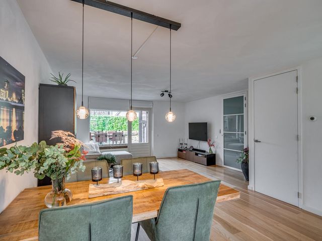 Honingklaver 44, Venlo