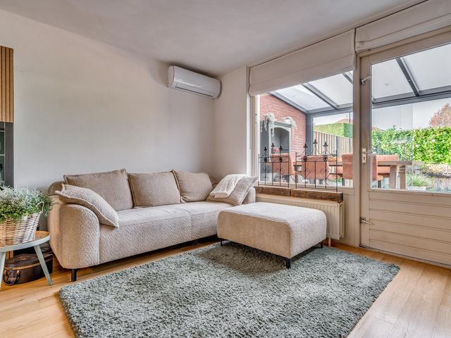 Honingklaver 44, Venlo