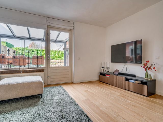 Honingklaver 44, Venlo