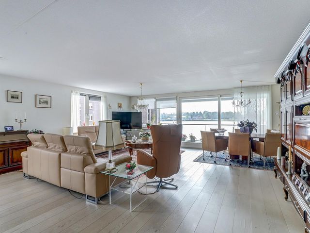 Van Hobokenhaven 31, Barendrecht