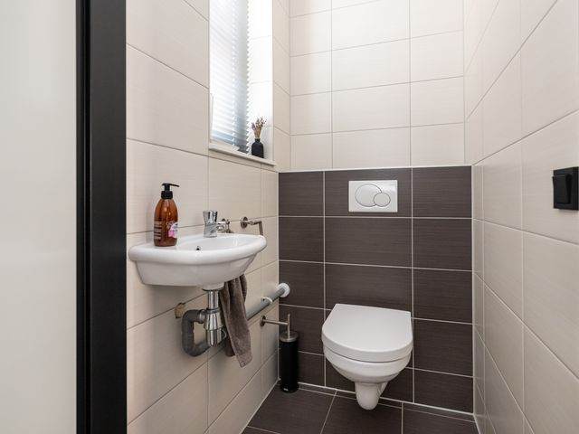 Dorpstienden 12B, Ouddorp