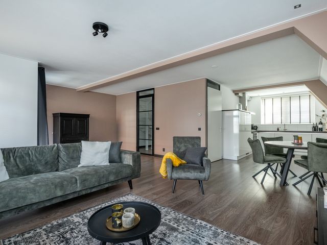 Dorpstienden 12B, Ouddorp