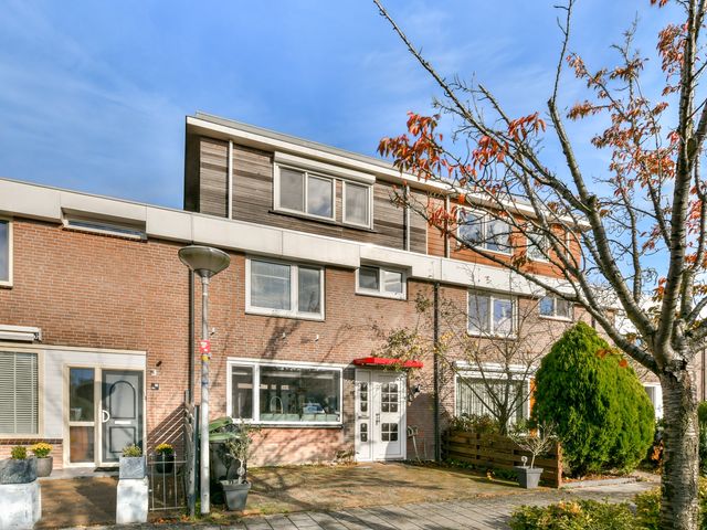 Terneuzenstraat 8, Almere