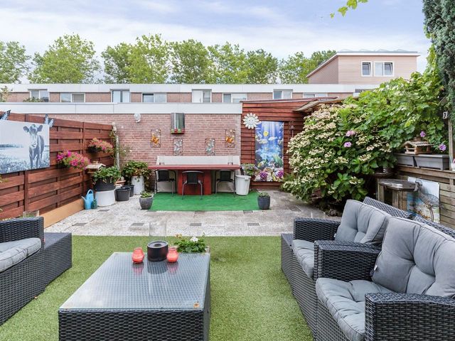 Terneuzenstraat 8, Almere