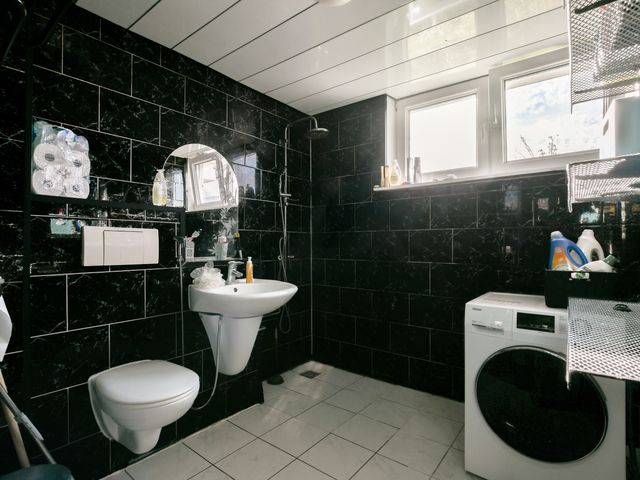 Terneuzenstraat 8, Almere