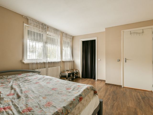 Terneuzenstraat 8, Almere