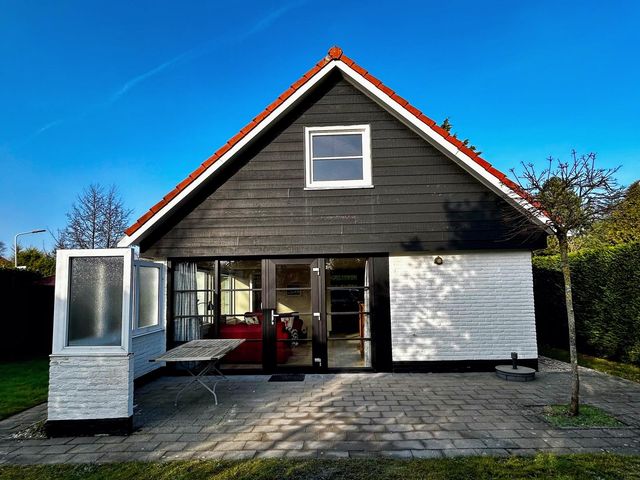 Bongerd 11, Renesse
