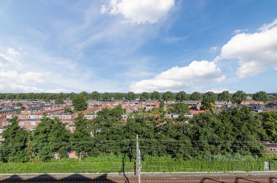 Menno Simonszplein 58