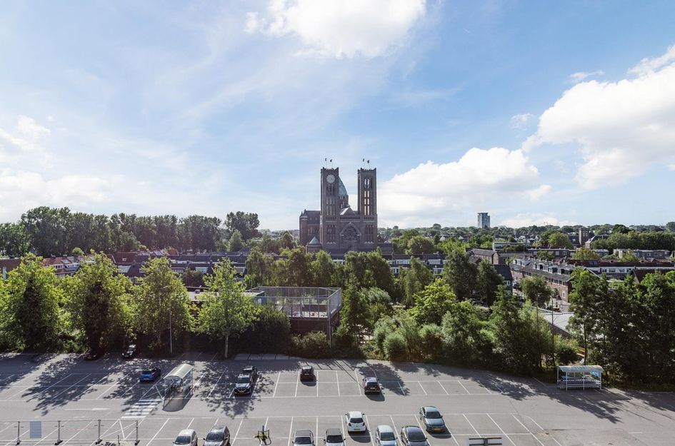 Menno Simonszplein 58