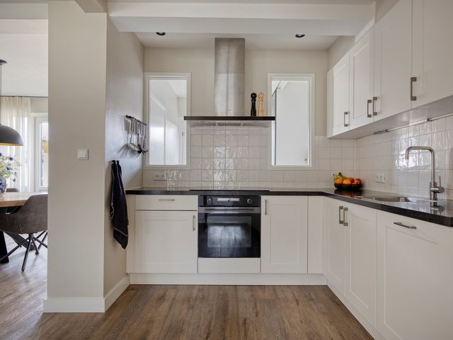 Julianalaan 1, Dodewaard