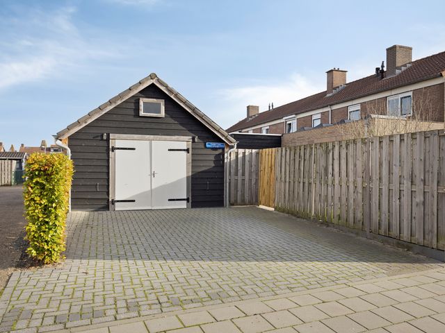 Julianalaan 1, Dodewaard