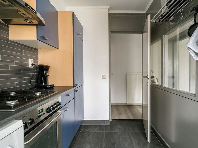 Barbarahof 20a, Born