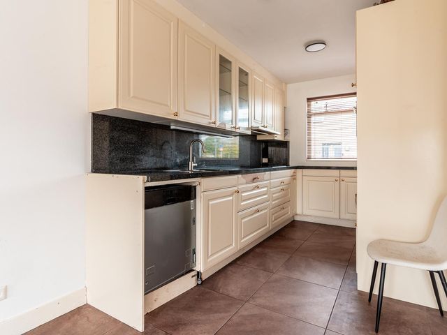 Leerdampad 44, Almere