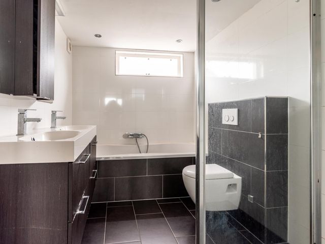 Leerdampad 44, Almere