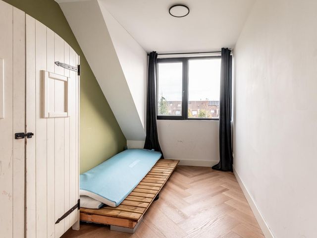 Leerdampad 44, Almere