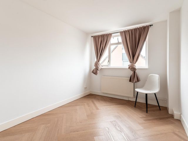 Leerdampad 44, Almere