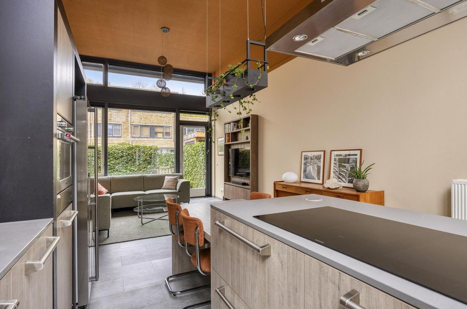 P C Boutenssingel 77