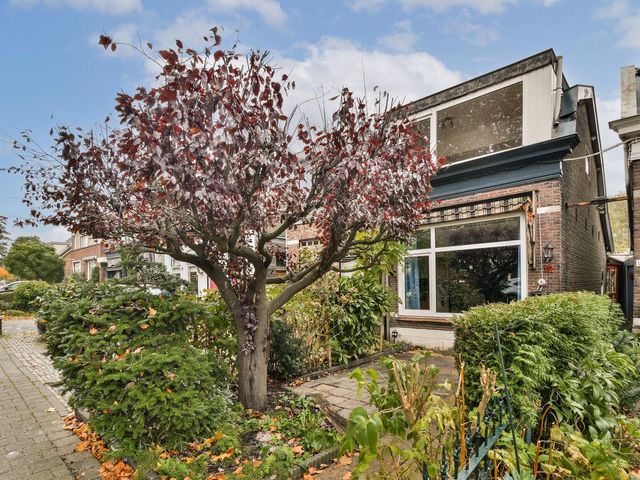 Wethouder Venteweg 12, Gouda