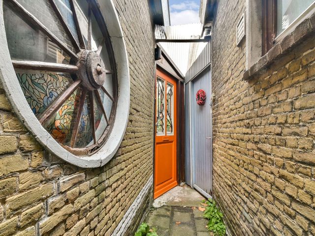 Wethouder Venteweg 12, Gouda