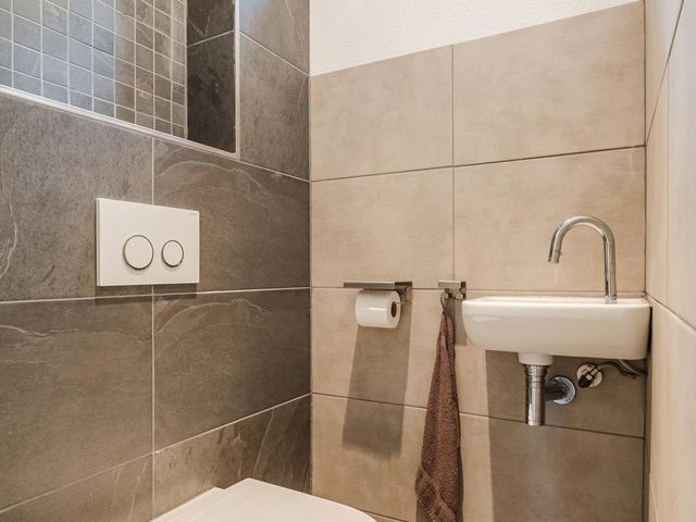 Atlaslaan 1, Hoogeveen