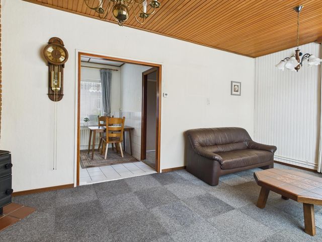 Oranjestraat 11, Sas Van Gent