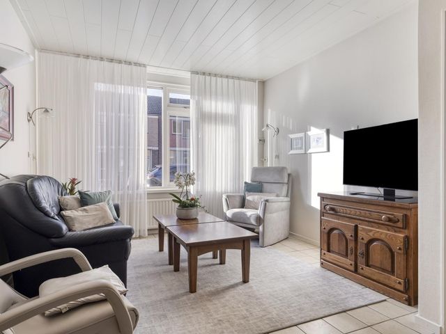 Olmenstraat 27, Vogelwaarde