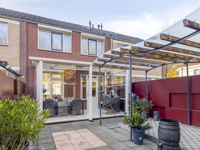 Olmenstraat 27, Vogelwaarde
