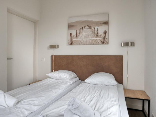 Oesterdam 63, Tholen