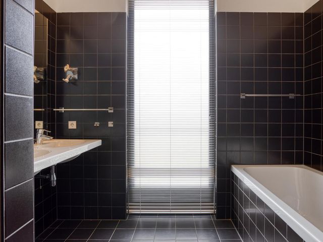 Oesterdam 63, Tholen