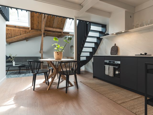 Kruitschip 66, Leiden