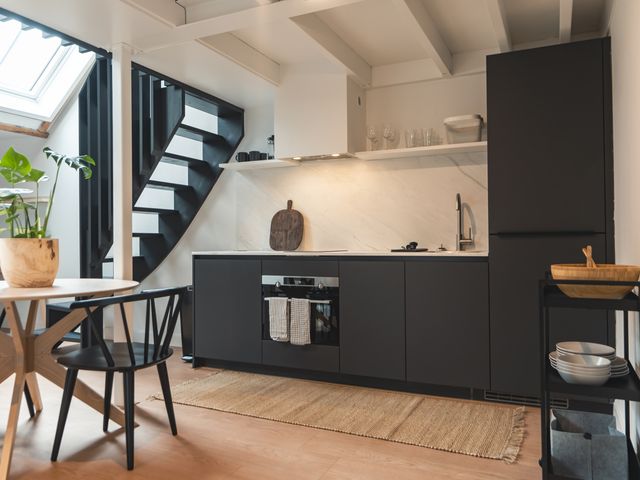 Kruitschip 66, Leiden