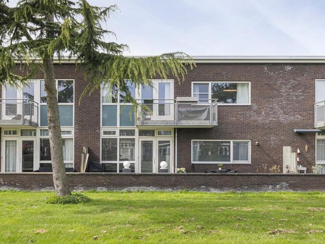 Puntkroos 50, Zwolle