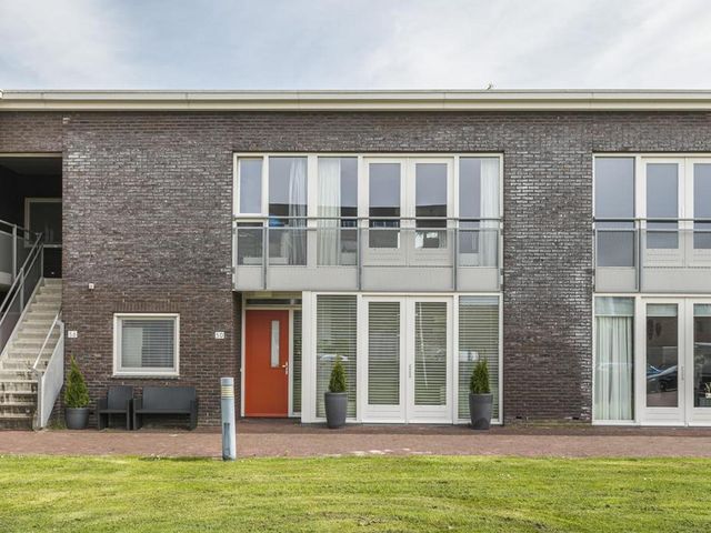 Puntkroos 50, Zwolle