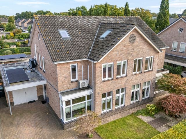 Van Laarstraat 6, Hardenberg