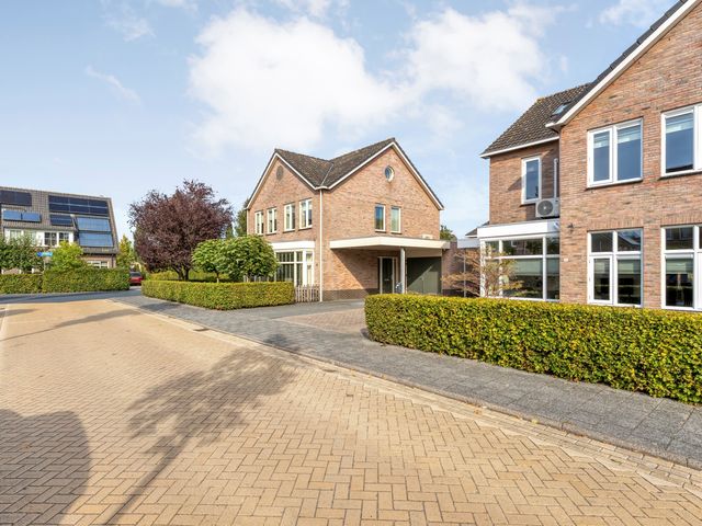 Van Laarstraat 6, Hardenberg