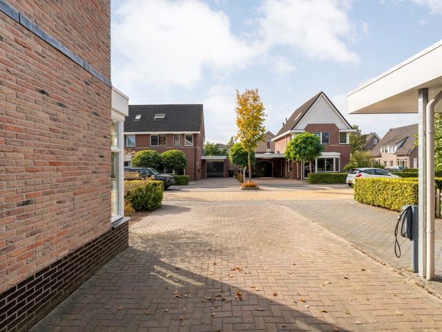 Van Laarstraat 6, Hardenberg