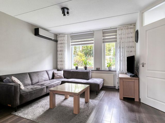 Hermelijnsingel 20, Bergen L