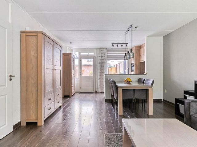 Hermelijnsingel 20, Bergen L