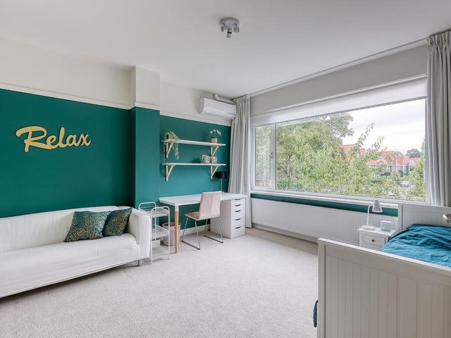 van Pabstlaan 17, Voorburg