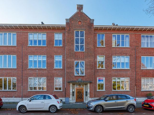 Hart Nibbrigkade 20A, 's-Gravenhage