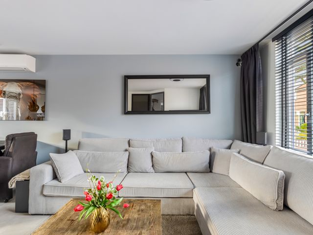 Van Vollenhovenstraat 10, Piershil