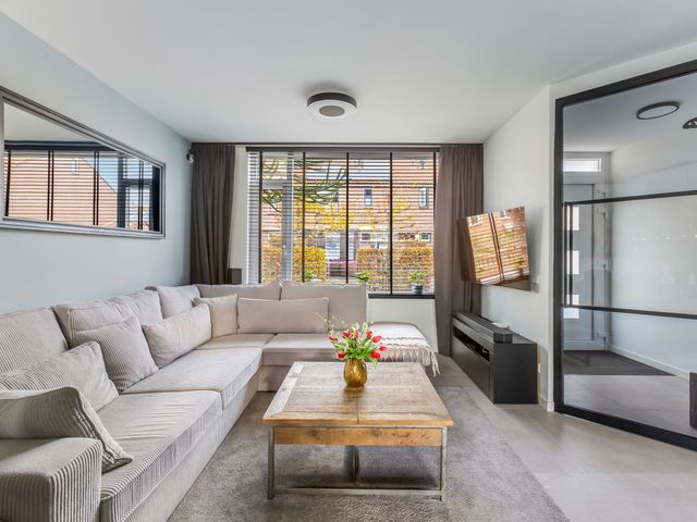 Van Vollenhovenstraat 10, Piershil