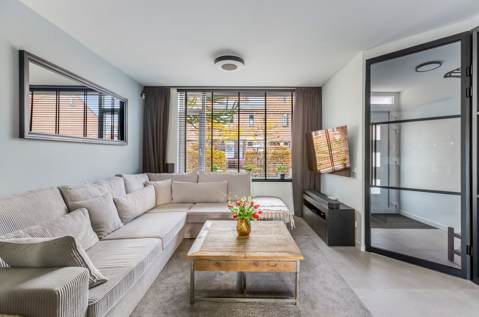 Van Vollenhovenstraat 10