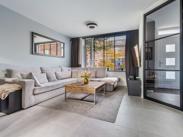 Van Vollenhovenstraat 10, Piershil