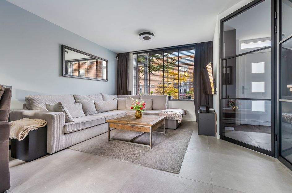 Van Vollenhovenstraat 10