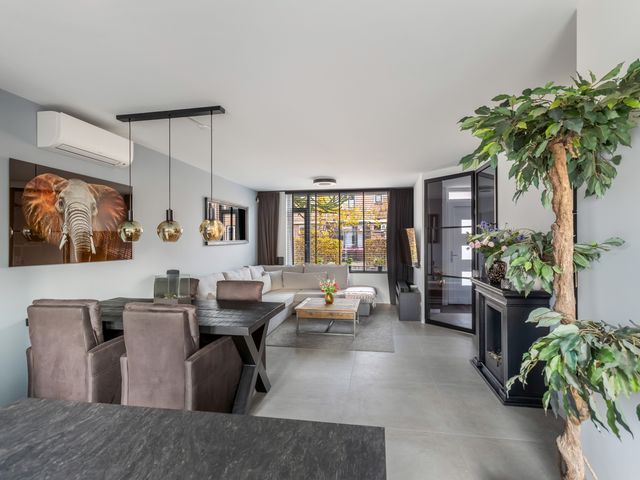 Van Vollenhovenstraat 10, Piershil